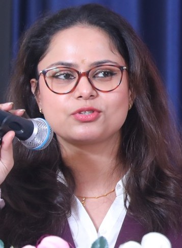 Another Image zoom-on-hover effect